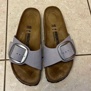 Madrid big buckle lavender Birkenstock. Size 40.